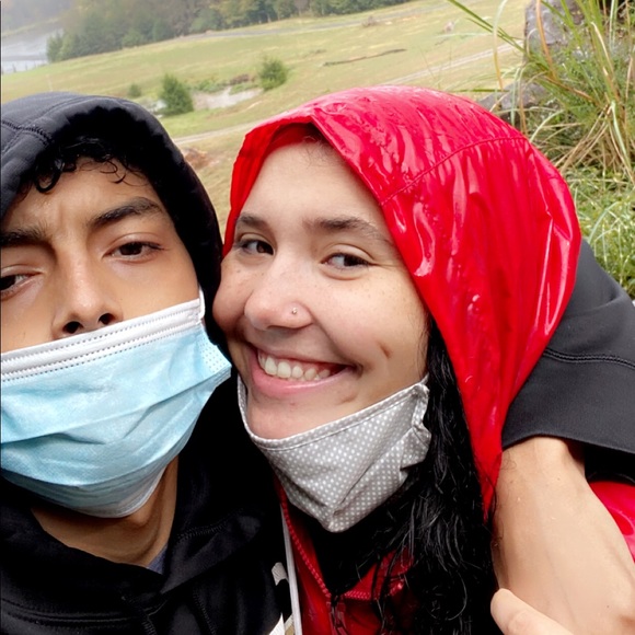 Meet your Posher, Kayley - Picture 1 of 1